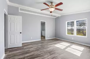 10112 Lavinder Ln, Crowley, TX 76036 - Photo 7