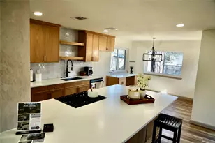 305 Bluebonnet Dr, Grapevine, TX 76051 - Photo 11