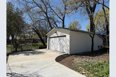 305 Bluebonnet Drive, Grapevine, TX 76051 - Photo 29