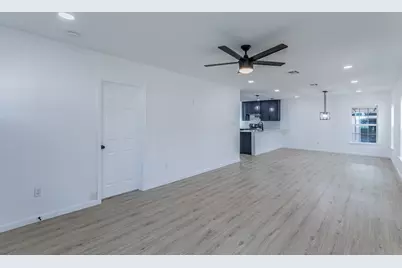 1026 La Clede Street, Bellmead, TX 76705 - Photo 3