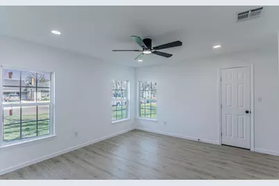 1026 La Clede Street, Bellmead, TX 76705 - Photo 11