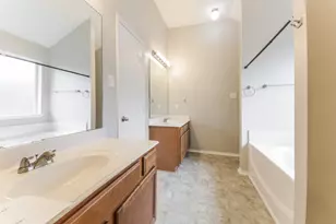 2049 Hollow Creek Dr, Dallas, TX 75253 - Photo 15