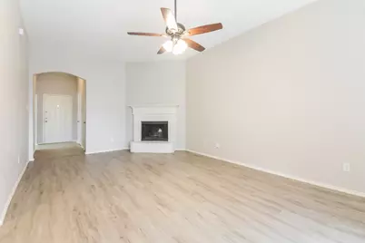 2049 Hollow Creek Drive, Dallas, TX 75253 - Photo 5