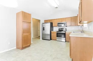 2049 Hollow Creek Dr, Dallas, TX 75253 - Photo 11