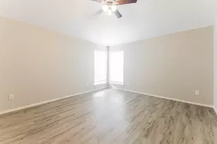 2049 Hollow Creek Dr, Dallas, TX 75253 - Photo 13