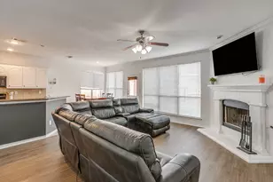 14301 Polo Ranch St, Fort Worth, TX 76052 - Photo 5