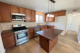 1310 Johns Dr, Euless, TX 76039 - Photo 11