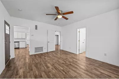 708 W Day Street, Denison, TX 75020 - Photo 9