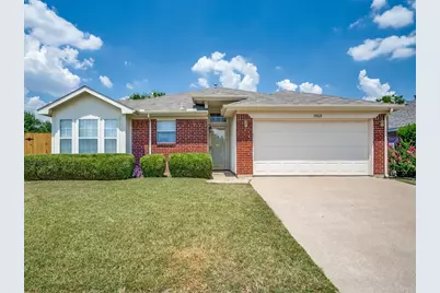 10820 Edgewater Drive, Benbrook, TX 76126 - Photo 1