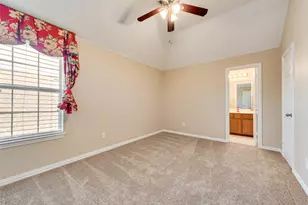 2467 Harbour Dr, Grand Prairie, TX 75054 - Photo 21