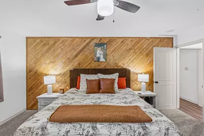 400 Meadow View Drive, Cleburne, TX 76033 - Photo 17