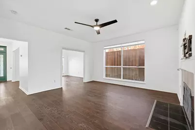 836 Lakeview Circle, Coppell, TX 75019 - Photo 11