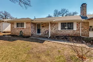 502 Martin Ln, Euless, TX 76040 - Photo 5