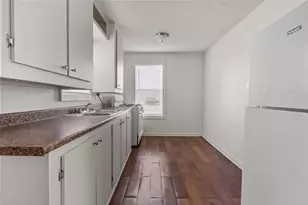 313 Hallvale Dr, Fort Worth, TX 76108 - Photo 7