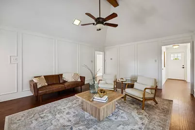 2000 Espinosa Drive, Carrollton, TX 75010 - Photo 9