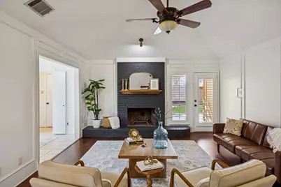 2000 Espinosa Drive, Carrollton, TX 75010 - Photo 7