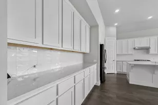 7020 Trailhead St, Savannah, TX 76227 - Photo 11