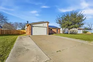 6809 Newcastle Pl, North Richland Hills, TX 76182 - Photo 3