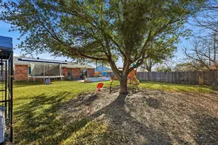 6809 Newcastle Pl, North Richland Hills, TX 76182 - Photo 35