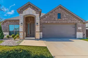 1901 Maplewood Dr, Glenn Heights, TX 75154 - Photo 1