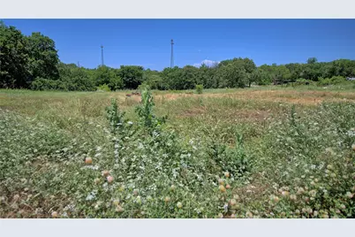 604 S Mill Street, Bowie, TX 76230 - Photo 17