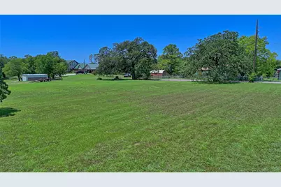 604 S Mill Street, Bowie, TX 76230 - Photo 13