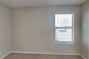 1110 Orangewood Ln, Arlington, TX 76001 - Photo 13