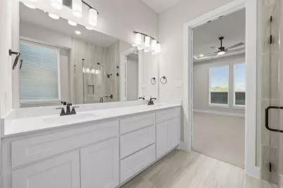 2101 Phoebe Drive, Mansfield, TX 76063 - Photo 11