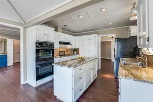 2521 Nature Bend Ln, Carrollton, TX 75006 - Photo 9