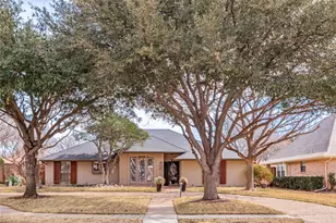 2521 Nature Bend Ln, Carrollton, TX 75006 - Photo 1