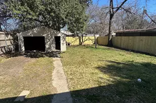 1021 N 23 1/2 St, Corsicana, TX 75110 - Photo 11