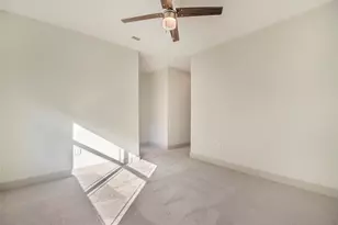 5631 Belmont Ave, Dallas, TX 75206 - Photo 25