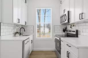 1927 S 20th St, Waco, TX 76706 - Photo 5