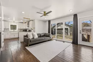 7127 E Mockingbird Ln, Dallas, TX 75214 - Photo 7