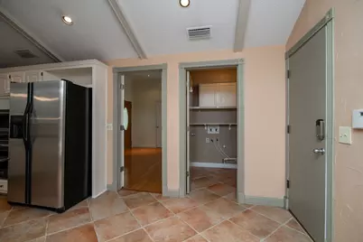 618 Stone Canyon Drive, Irving, TX 75063 - Photo 9