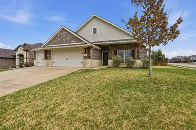 1029 Destrehan Court, Burleson, TX 76028 - Photo 3