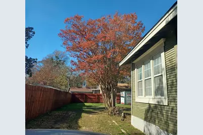 409 N Sylvania Avenue, Fort Worth, TX 76111 - Photo 31