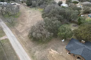 616 W Aquarius Ct, Granbury, TX 76049 - Photo 1