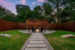 1954 Pueblo St, Dallas, TX 75212 - Photo 33