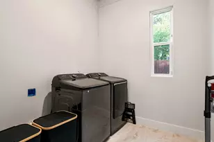 1954 Pueblo St, Dallas, TX 75212 - Photo 27