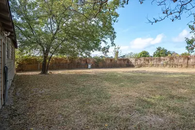 209 N Richardson Street, Grand Saline, TX 75140 - Photo 19