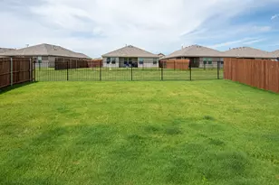 16413 Milwaukee St, Justin, TX 76247 - Photo 27