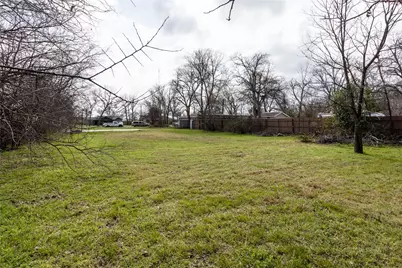 5925 Posey Lane, Haltom City, TX 76117 - Photo 7