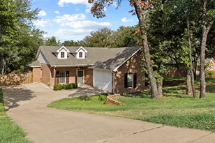 537 Shady Oaks Trail, Burleson, TX 76028 - Photo 3