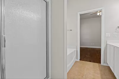 537 Shady Oaks Trail, Burleson, TX 76028 - Photo 13