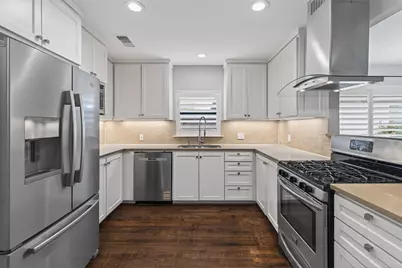 6170 Woodcrest Lane, Dallas, TX 75214 - Photo 3