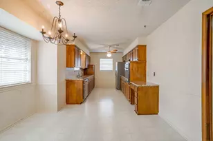 1116 Heather Ct, Benbrook, TX 76126 - Photo 17