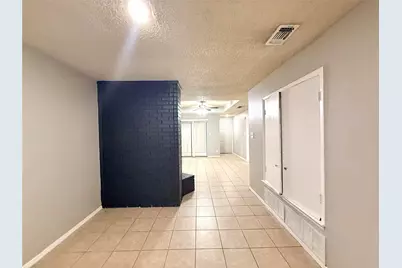 1021 Vera Court, Irving, TX 75060 - Photo 5