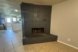 1021 Vera Ct, Irving, TX 75060 - Photo 3