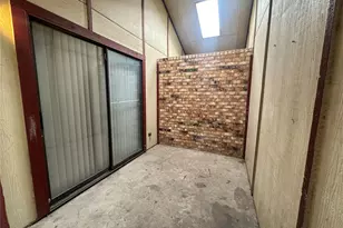 1021 Vera Ct, Irving, TX 75060 - Photo 17